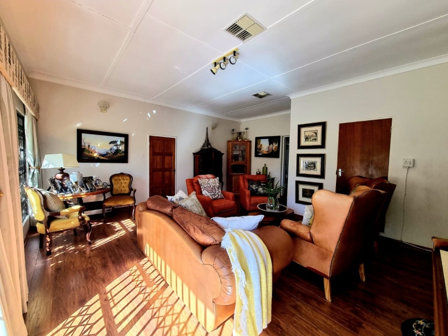 5 Bedroom Property for Sale in Monument Heights Northern Cape